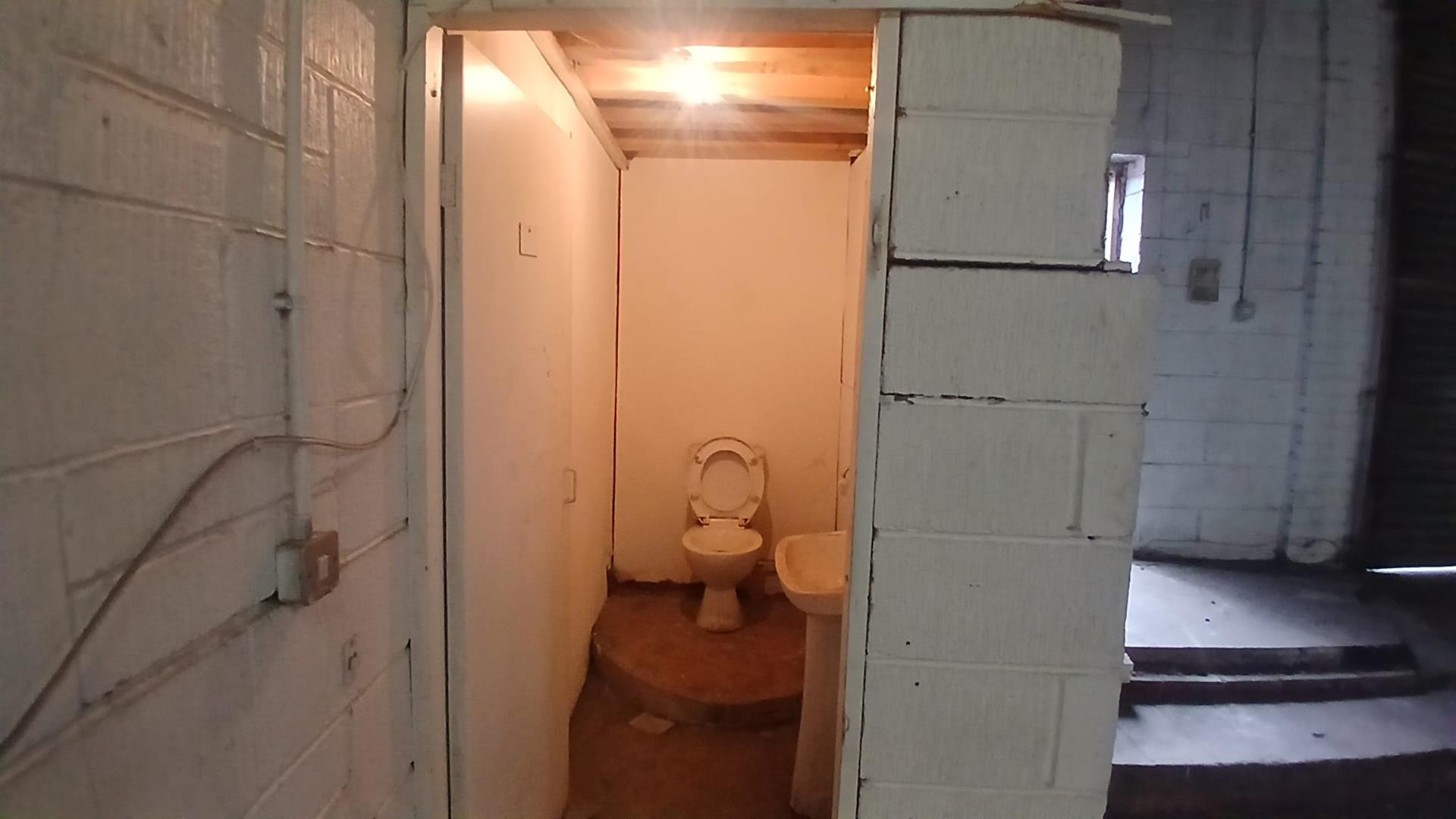 Unit 12, Phoenix Industrial Estate, Cheetham Street, Failsworth, photo 9